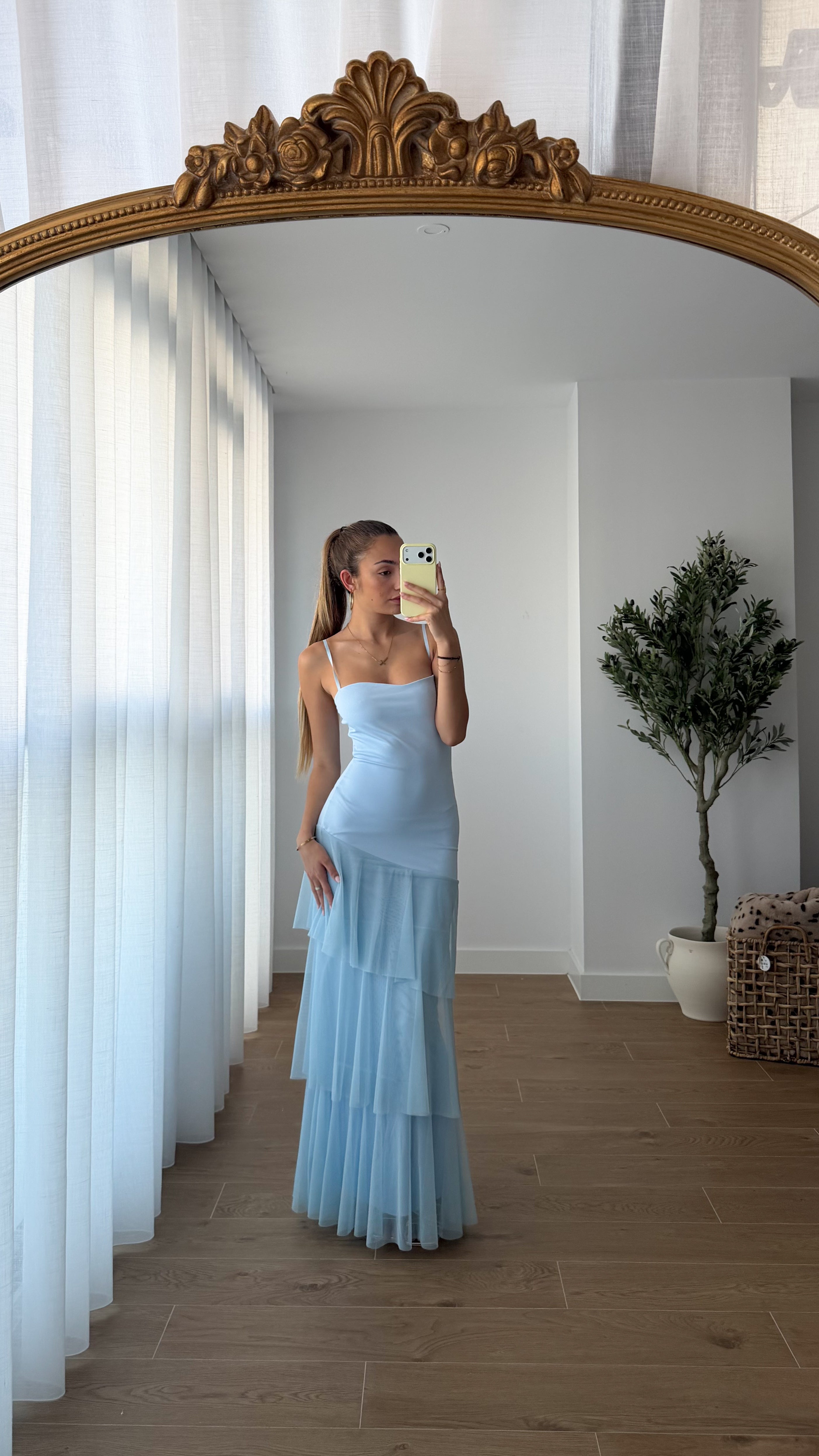 vestido de tirantes- azul cielo