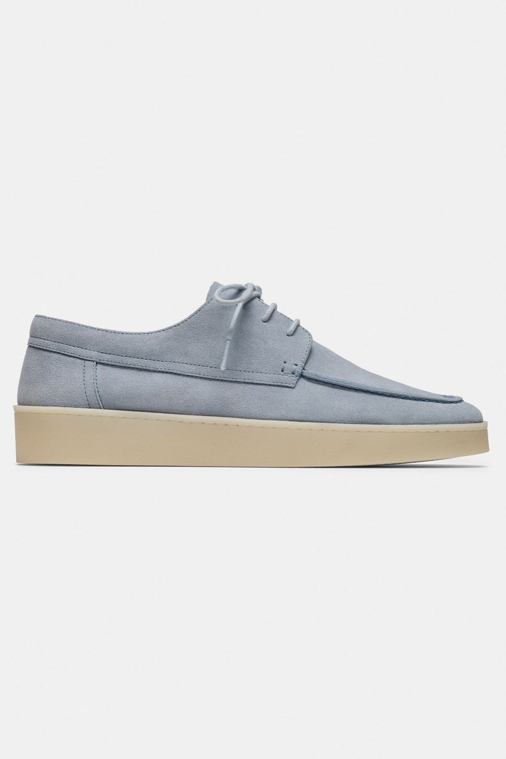 MOCASIN CON CORDONES