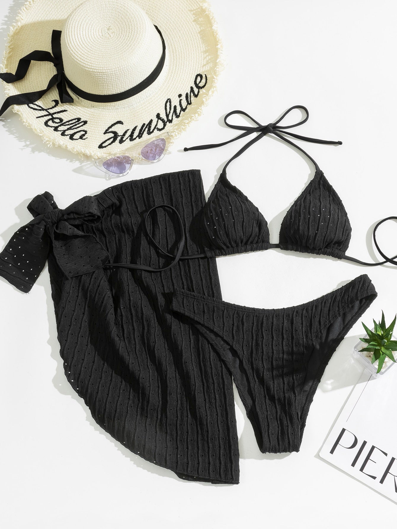 Bikini - Top triangular y braguita con faldita (3 piezas)