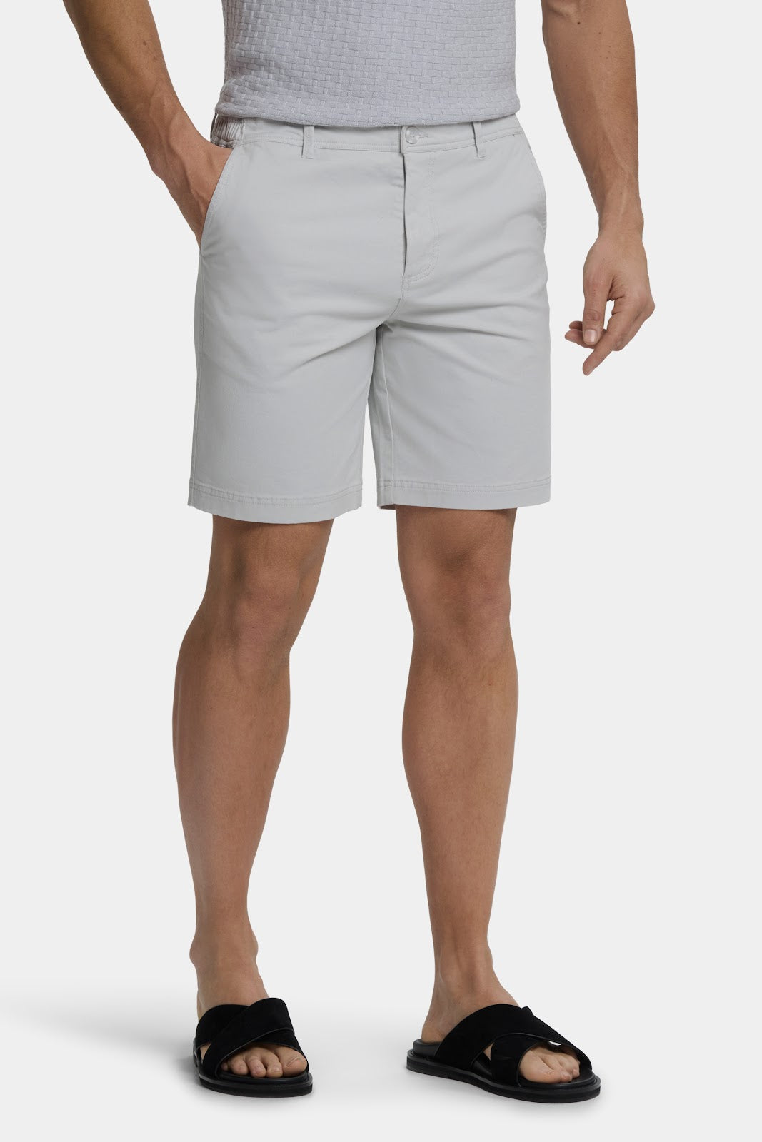 PANTALON CORTO ENTALLADO