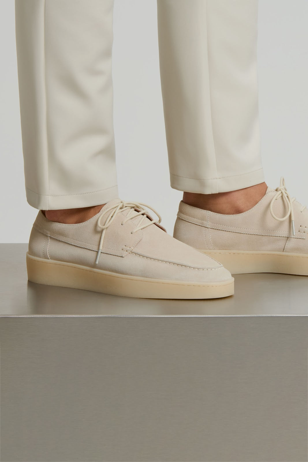 MOCASIN CON CORDONES