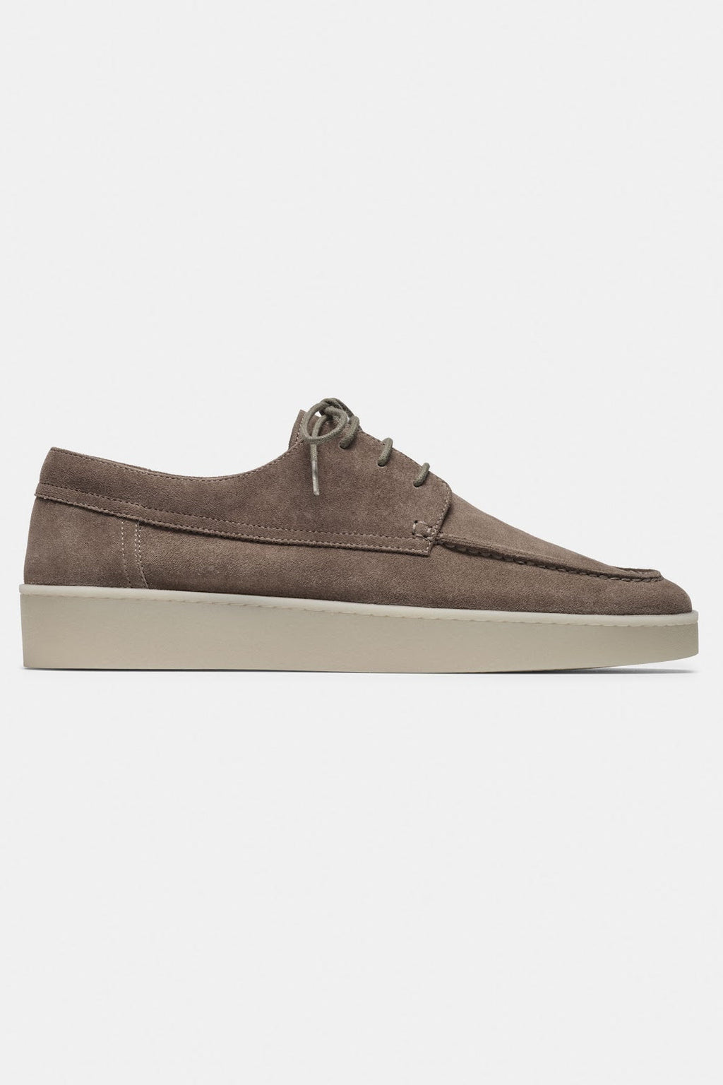 MOCASIN CON CORDONES