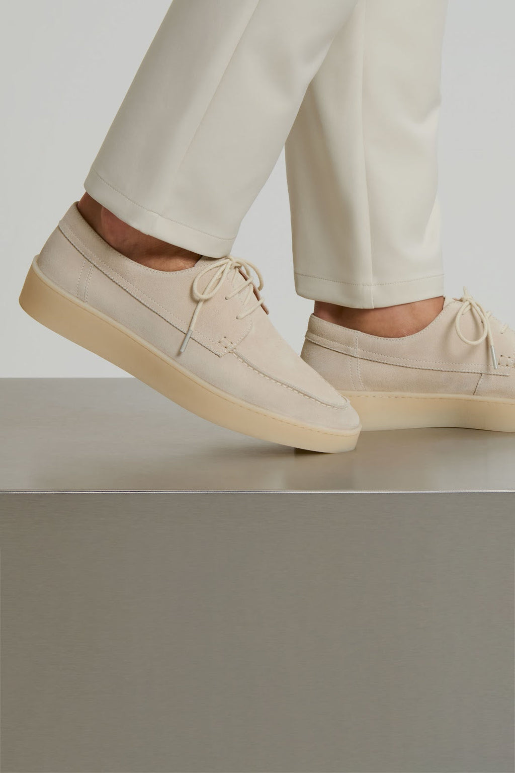 MOCASIN CON CORDONES