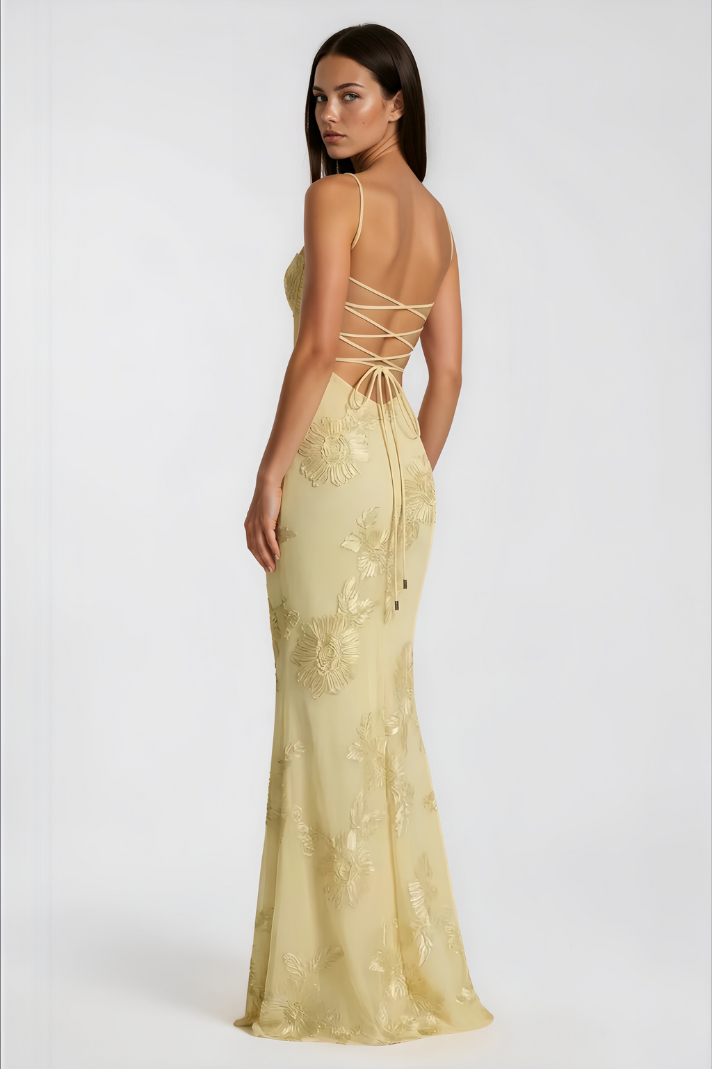 Vestido largo tipo corsé con apliques florales amarillos