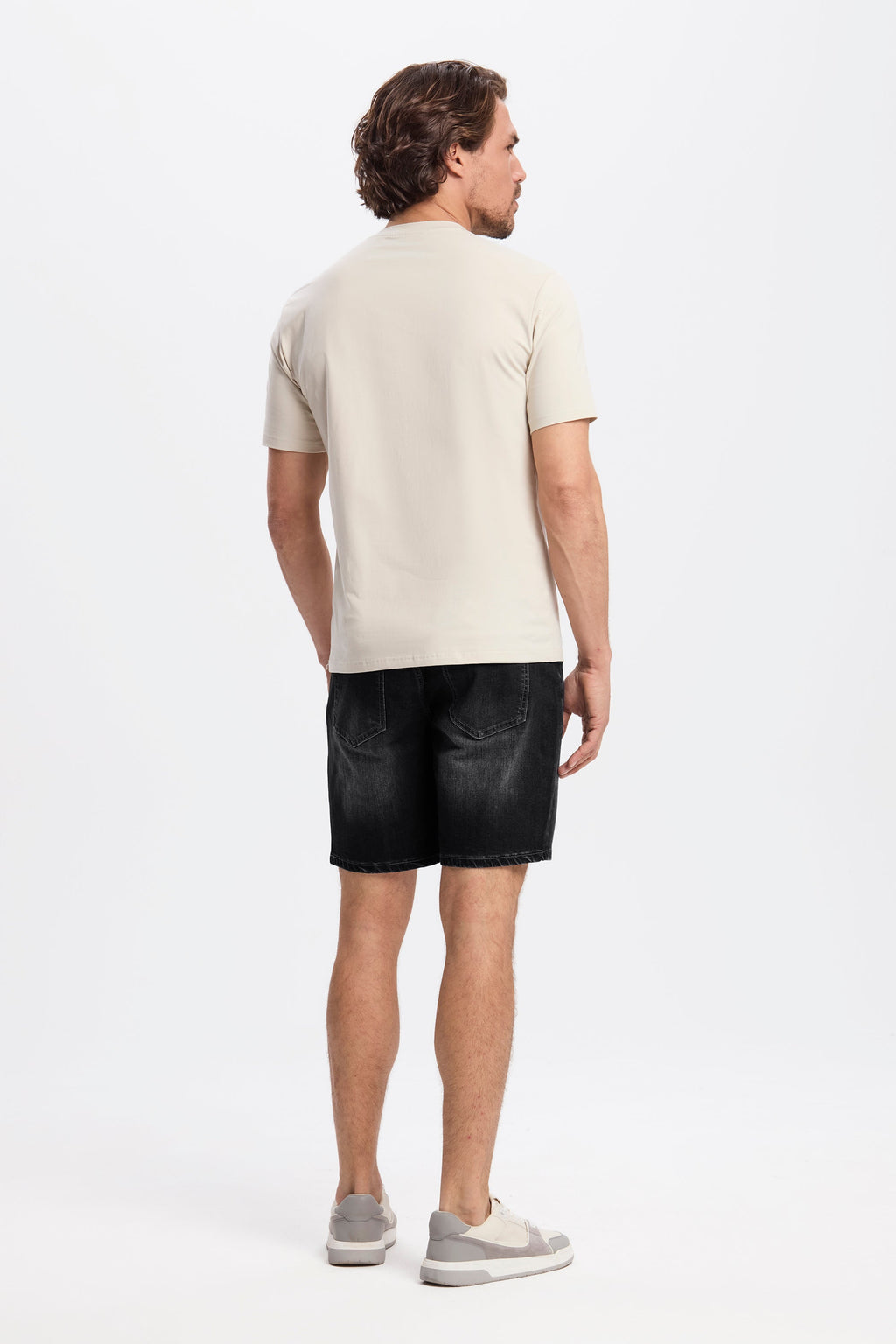 LOS PANTALONES CORTOS