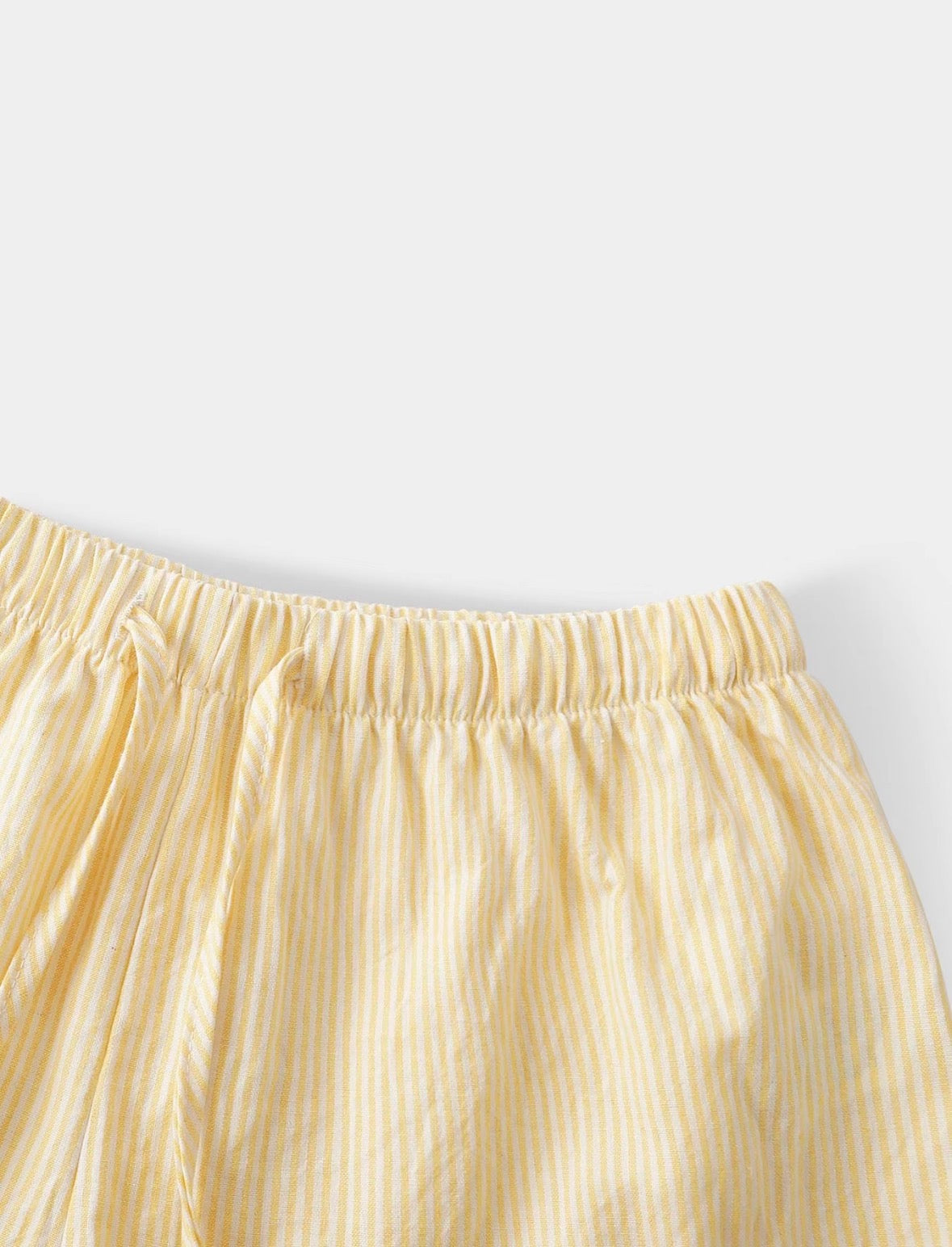 Conjunto para mujer de top halter rayado y shrts, crop top con cuello en V y recorte, shorts con cintura elástica, estilo elegante y casual, ideal para vacaciones de verano en la playa