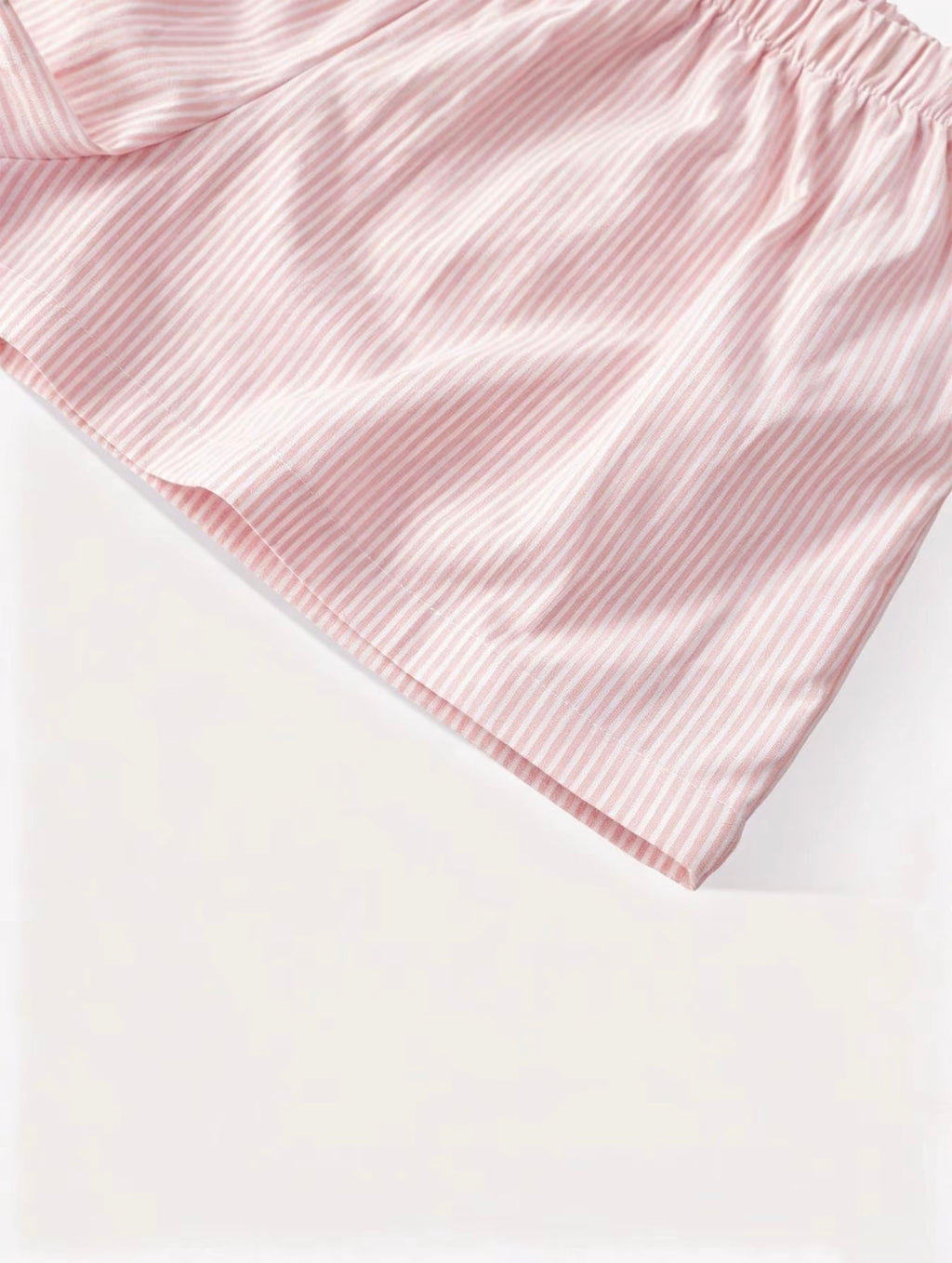 Conjunto para mujer de top halter rayado y shrts, crop top con cuello en V y recorte, shorts con cintura elástica, estilo elegante y casual, ideal para vacaciones de verano en la playa