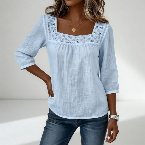 Blusa de encaje con cuello cuadrado, suavidad y feminidad