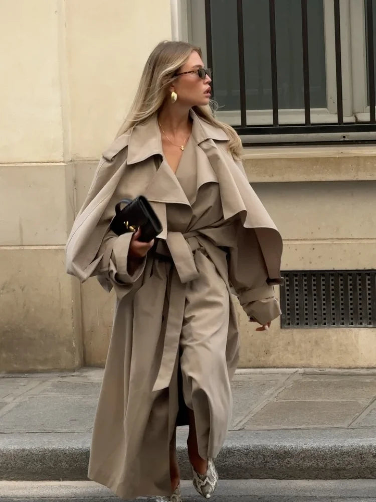 Gabardina larga de mujer con cordones