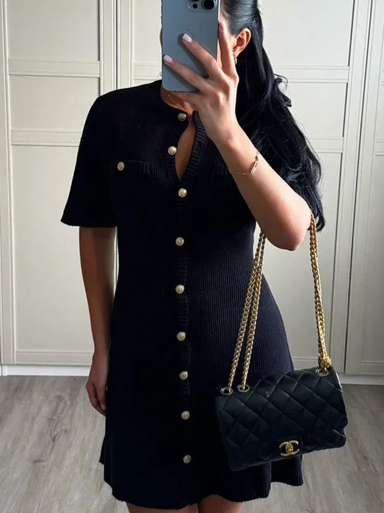 Vestido corto de punto elegante