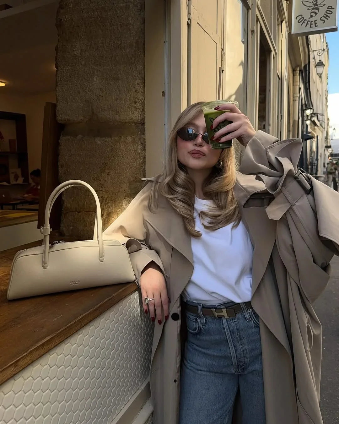 Gabardina larga de mujer con cordones