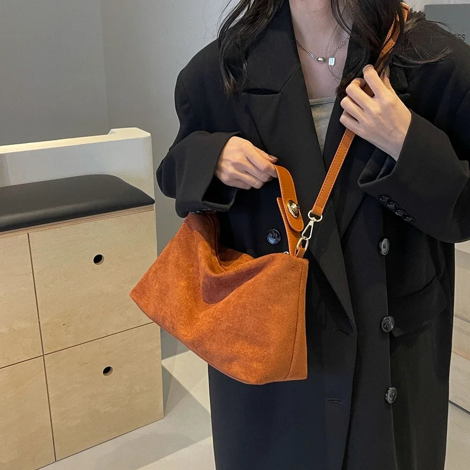 Bolso texturizado de estilo retro