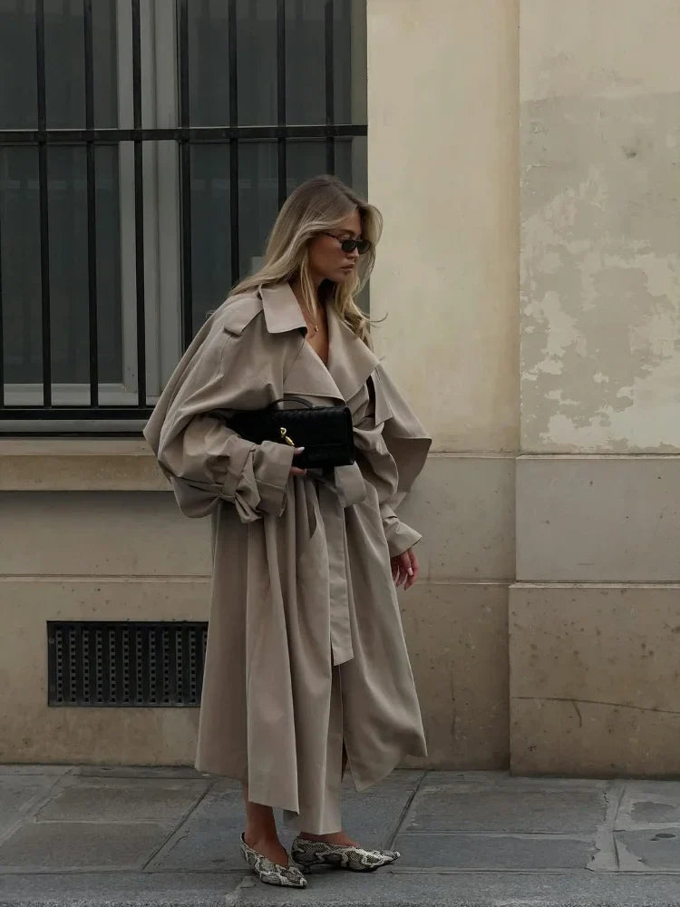Gabardina larga de mujer con cordones