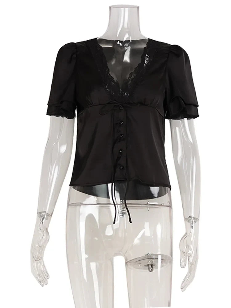 Blusa Vera de satén y encaje