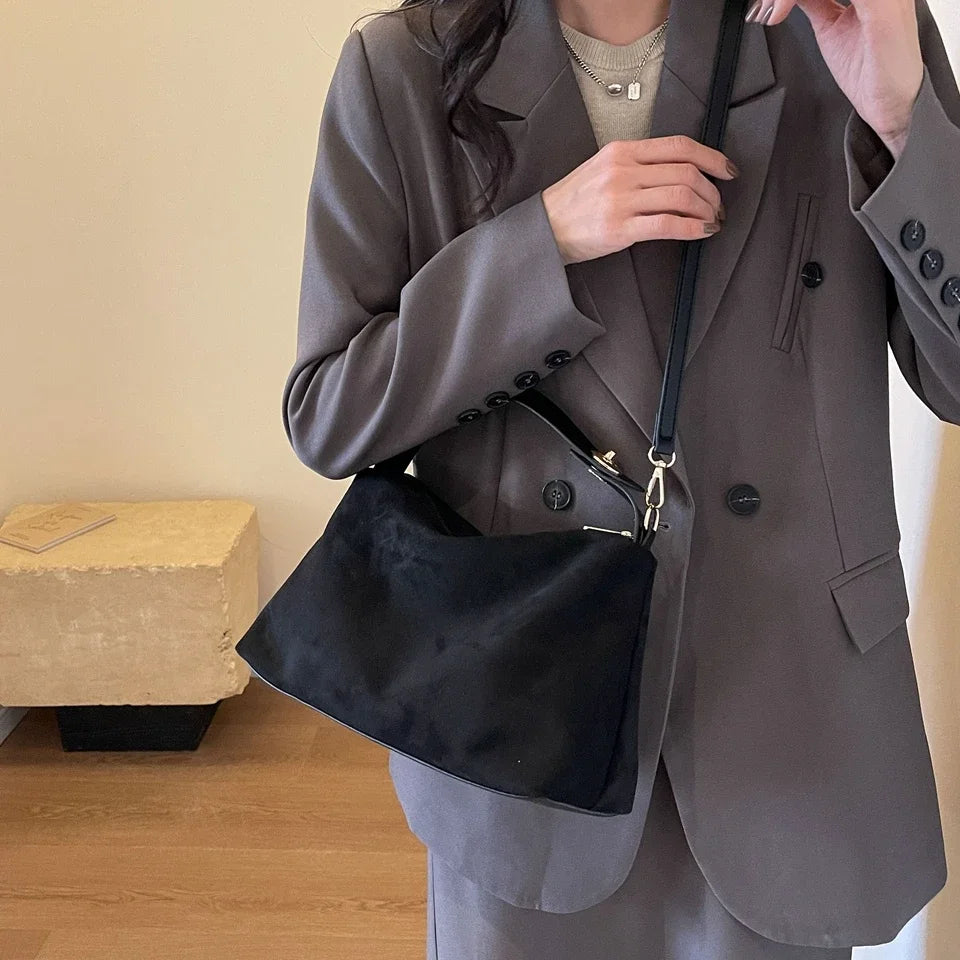 Bolso texturizado de estilo retro