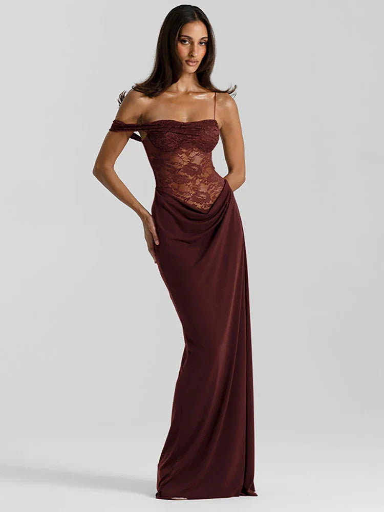 Vestido largo de encaje con un solo hombro
